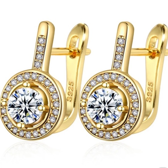 New 18K Yellow Gold Diamond Stud Earrings - Picture 1 of 5